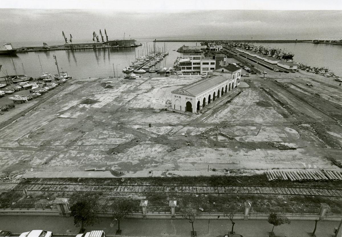 La Plaza del Mar cumple 30 años: así fue una obra que cambió el Grau de Castelló
