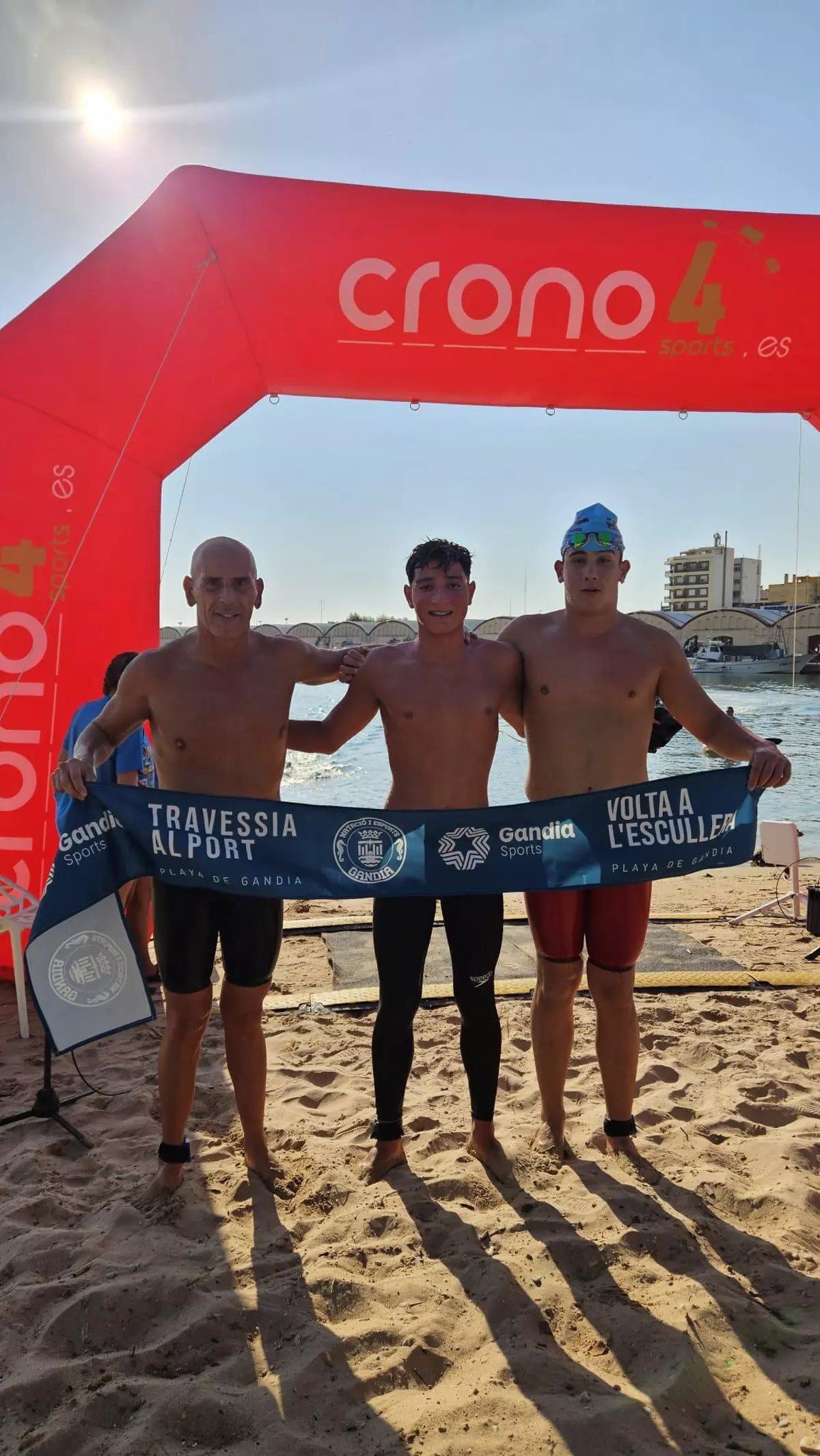 Doblete triunfal en la Volta a l'Escullera y la Travessia al Port de Gandia