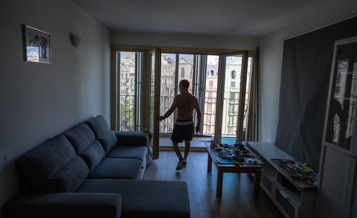 Per primer cop es construeixen més pisos oficials de lloguer que de venda