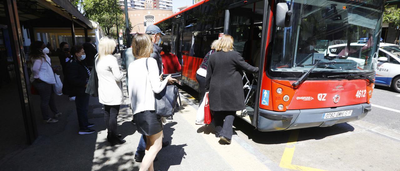 El Ayuntamiento de Zaragoza hará más controles de velocidad a los buses urbanos de la ciudad.