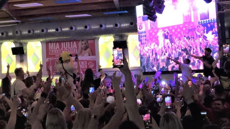 Party im Bierkönig: Es geht wieder los am Ballermann.