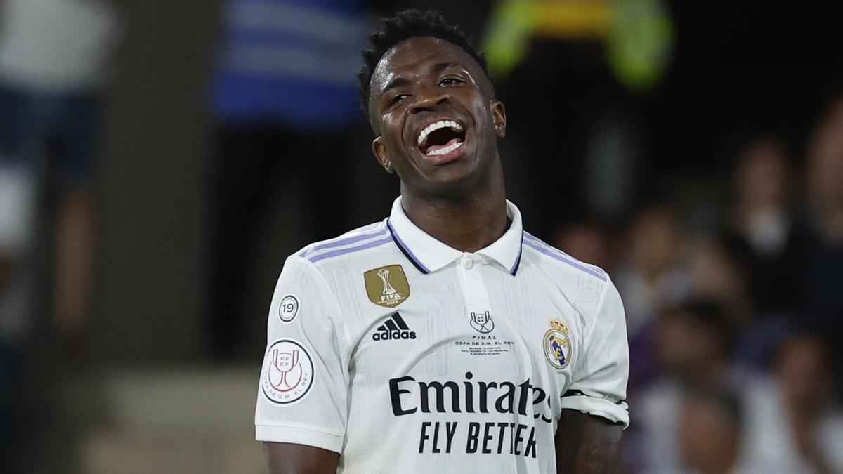 Vinícius Júnior sonrie frente el Osasuna, durante la final de la Copa del Rey de fútbol