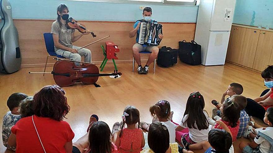 Actuación musical para despedir el curso el pasado 25 de junio. | SERVICIO ESPECIAL