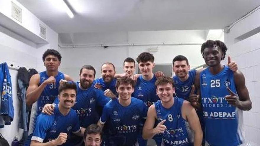 L'Adepaf Txots domina des de la defensa per reprendre el camí de la victòria