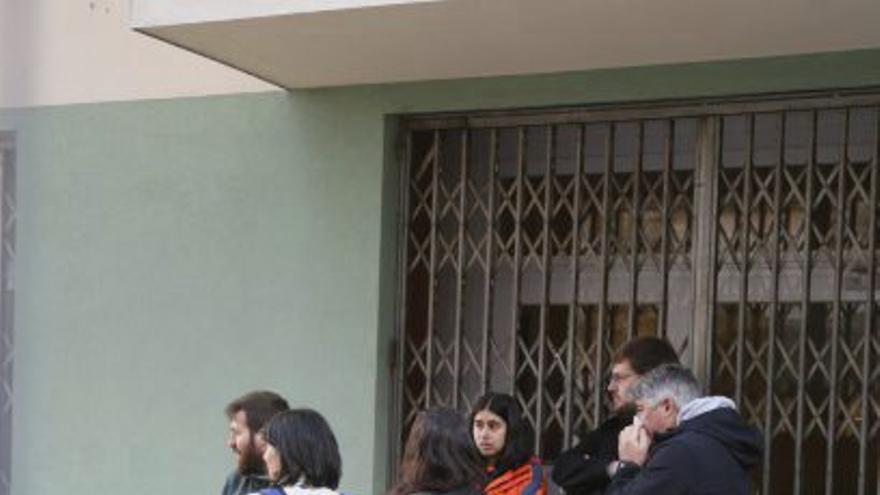 Intentan frenar la demolición de la escuela infantil de Ponteareas