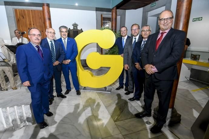 23-10-19 LAS PALMAS DE GRAN CANARIA. CASASA CONSISTORIALES. LAS PALMAS DE GRAN CANARIA. Exposición 40 años de Guaguas Municipales. Fotos: Juan Castro.  | 23/10/2019 | Fotógrafo: Juan Carlos Castro