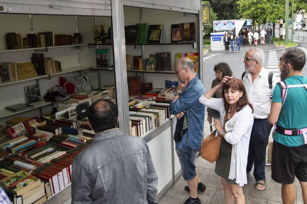Arranca la feria del libro antiguo en los jardines de Méndez Núñez