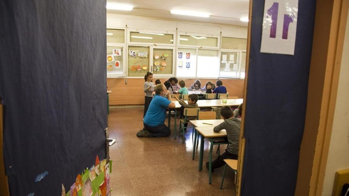 Aula de primero de primaria en el colegio Pirineus de Barcelona.