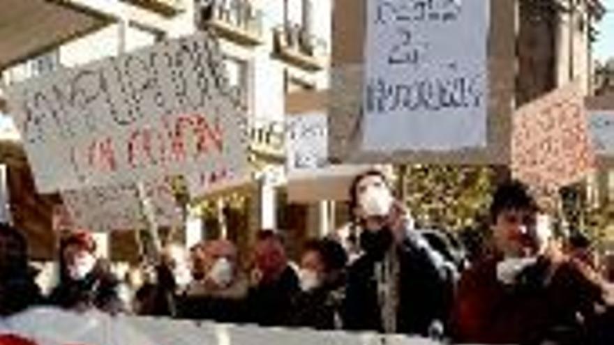 Trasmoz protestó contra la macrogranja porcina