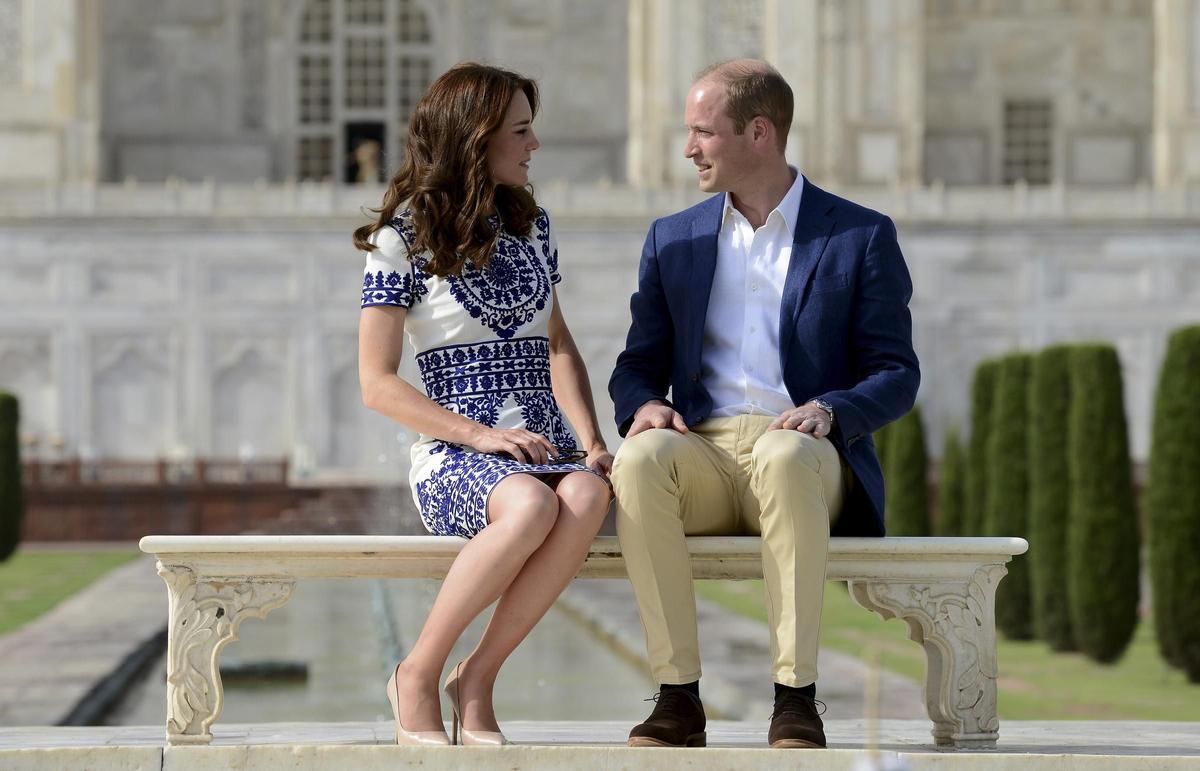 El príncipe Guillermo y Kate Middleton frente al Taj Mahal