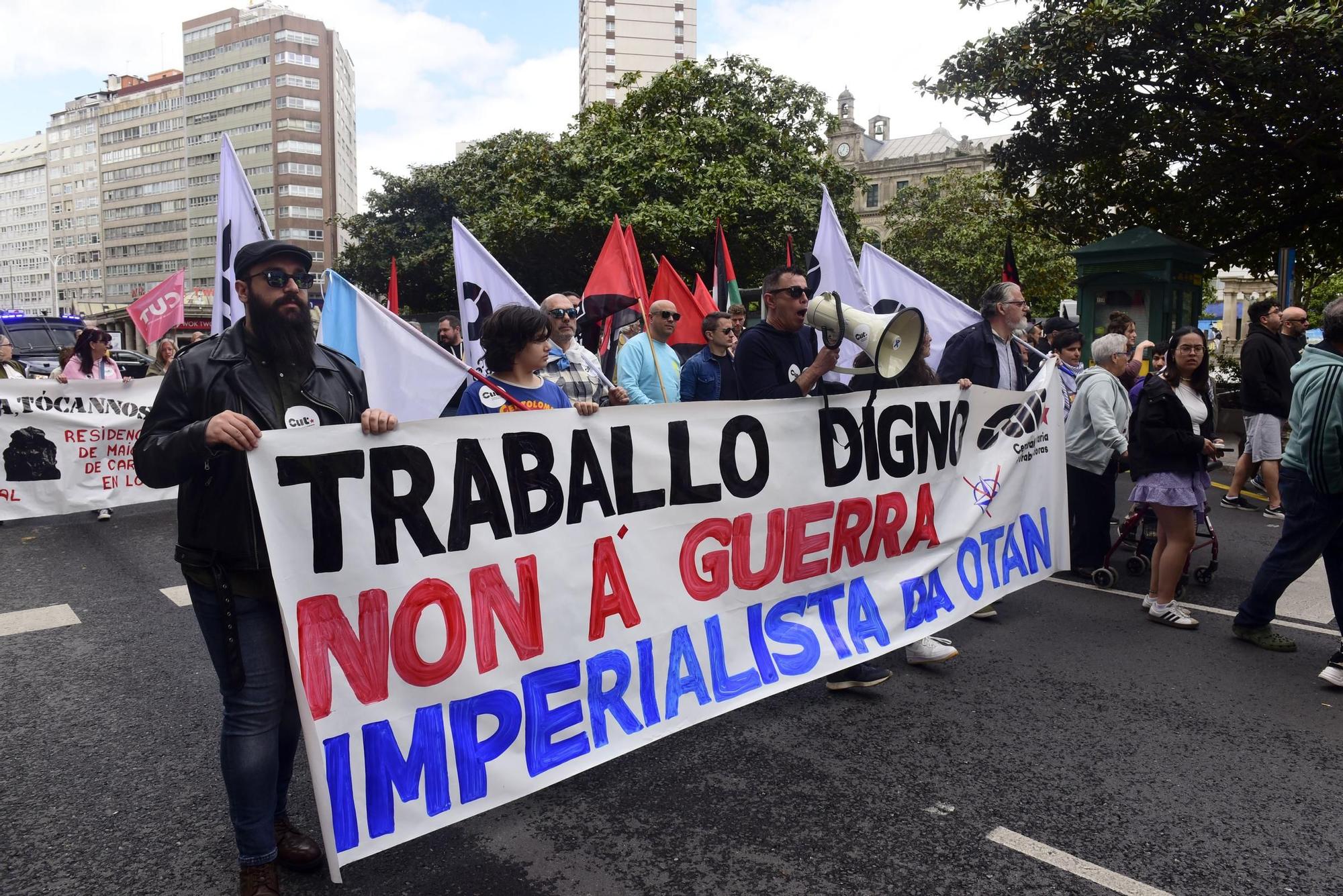 1 de mayo en A Coruña: manifestación de CUT, junto a CGT y CNT
