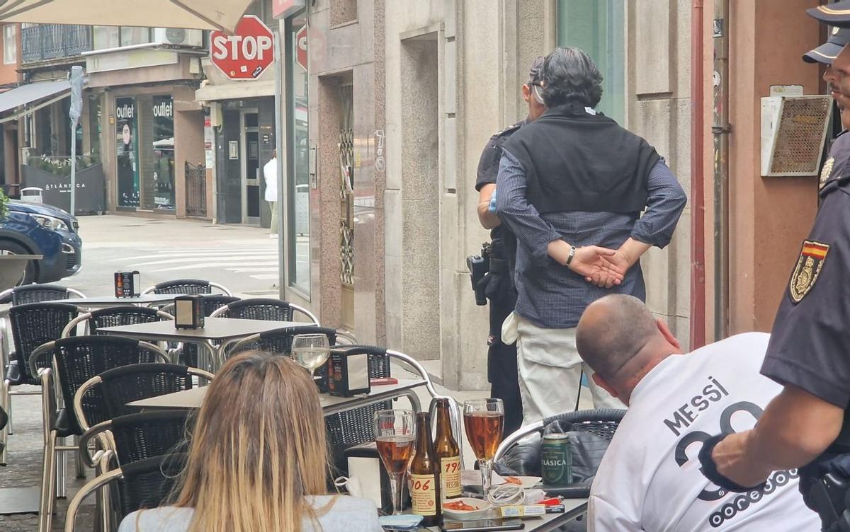 Uno de los cacheos