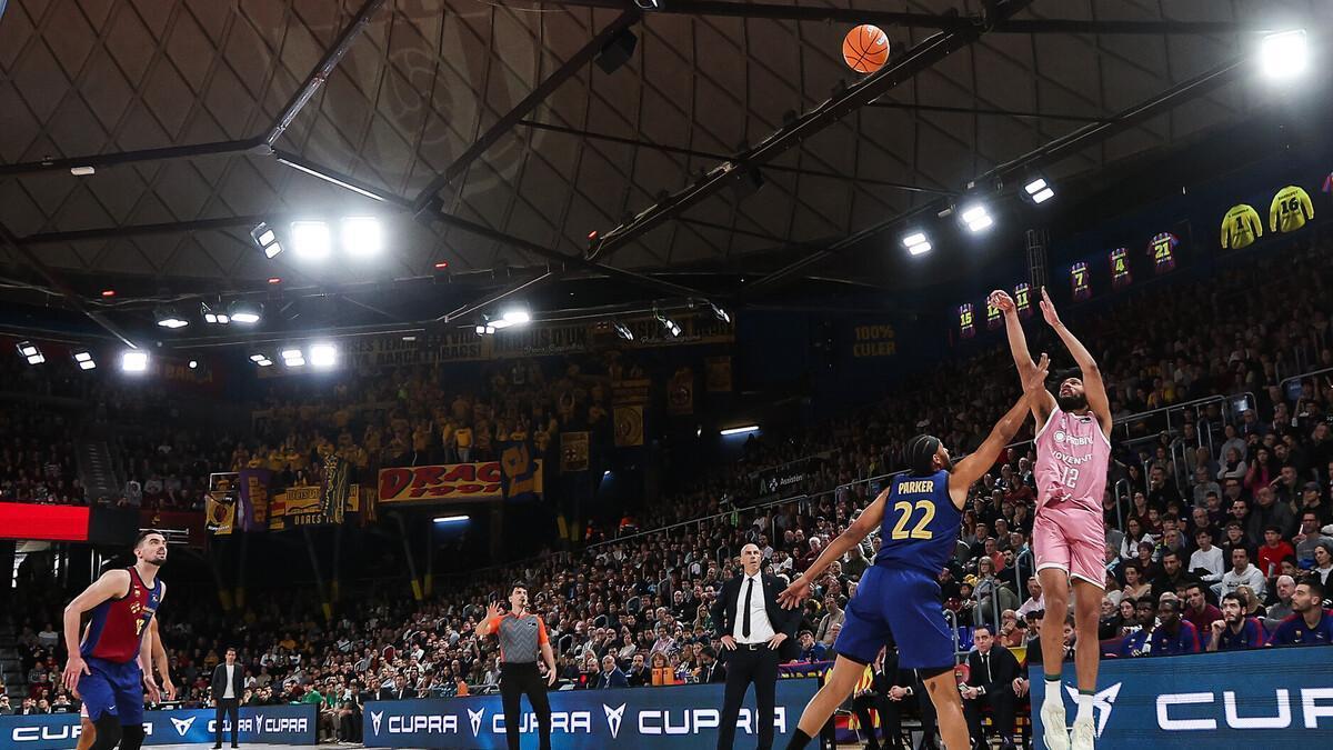 El Joventut logró imponerse al Barcelona (91-90) en la última fecha