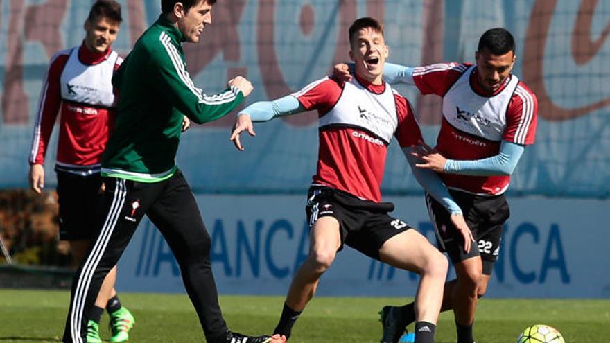 Cabral, durante el entrenamiento de hoy // A. IRAGO