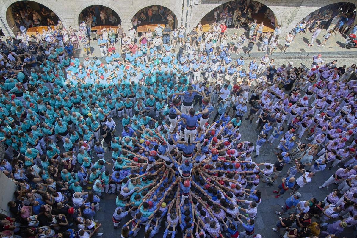 Les imatges de la jornada castellera per celebrar els 30 anys dels Marrecs de Salt
