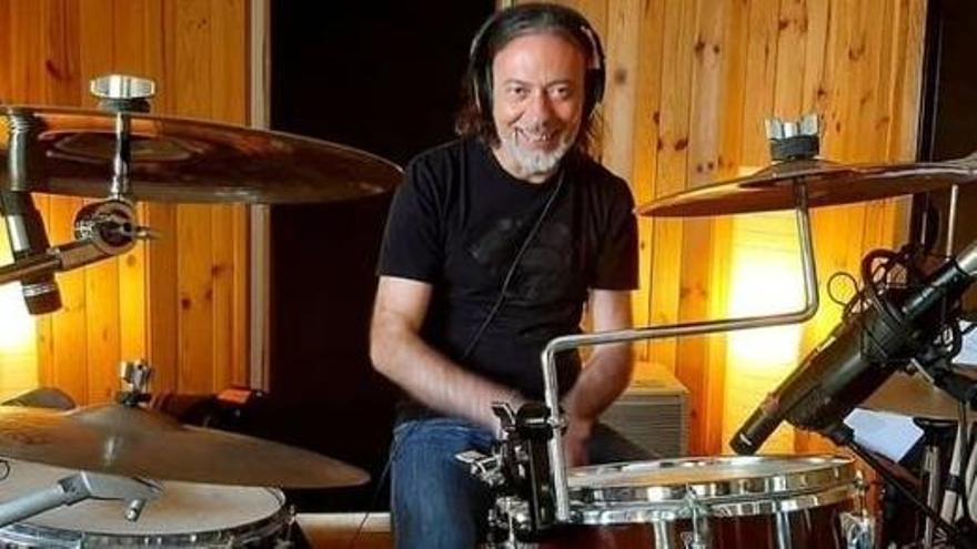 Lalo Garau rinde homenaje al que fuera batería de Fool’s Kin, Manuel Alonso