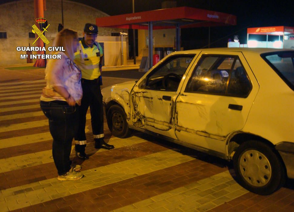 La Guardia Civil detiene a dos conductores por circular de modo temerario y bajo la influencia de alcohol y drogas