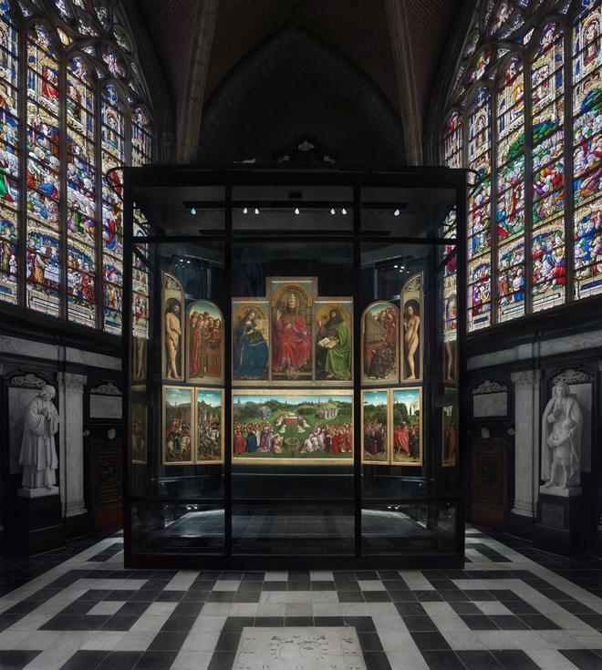 Retablo cordero místico Van Eyck catedral Gante