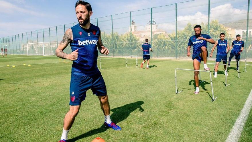 El delantero del Levante Morales, este miércoles en el entrenamiento en el hotel Villa Aitana de Benidorm