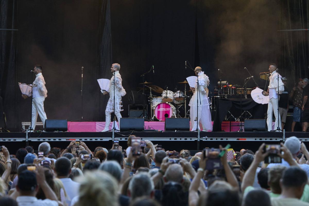 Les imatges del concert de Locomia al Festival Acústica