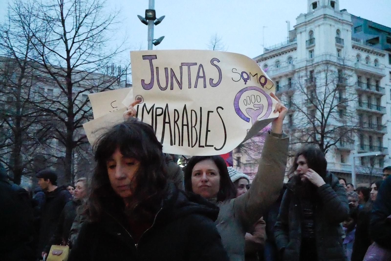 8M, Día de la Mujer | La marea feminista toma Zaragoza