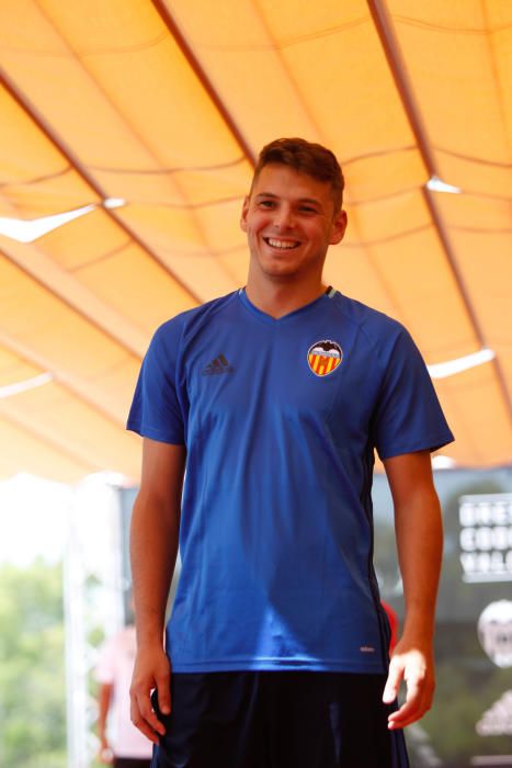 Las nuevas camisetas del Valencia CF 2016/17