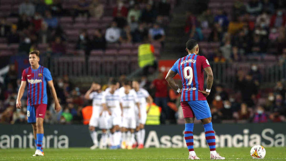 Nuevamente, un solitario gol de Depay fue lo único que separó al Barcelona de sumar una derrota liguera más