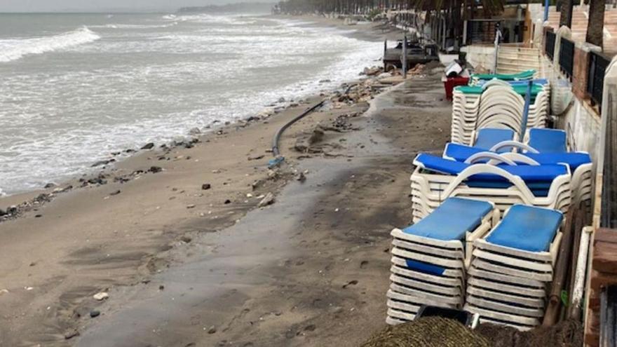 La mejora del saneamiento del litoral divide a la Corporación local