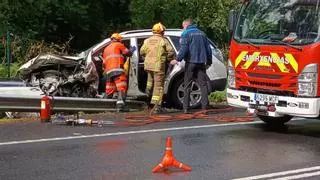 Dos heridos en un choque entre dos coches con niños a bordo en la Autovía do Morrazo