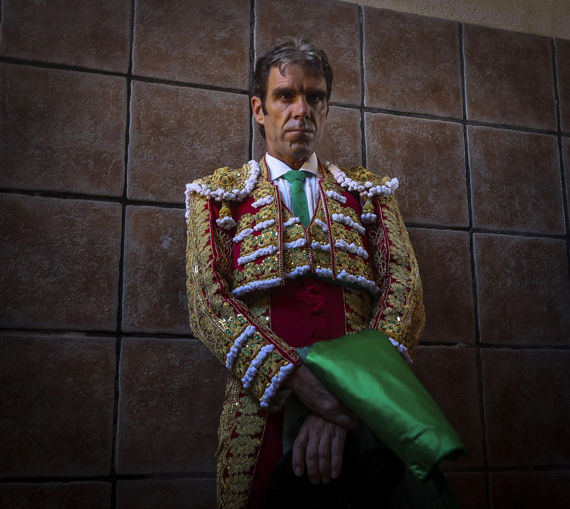 El gran José Tomás revoluciona la plaza de toros de Alicante