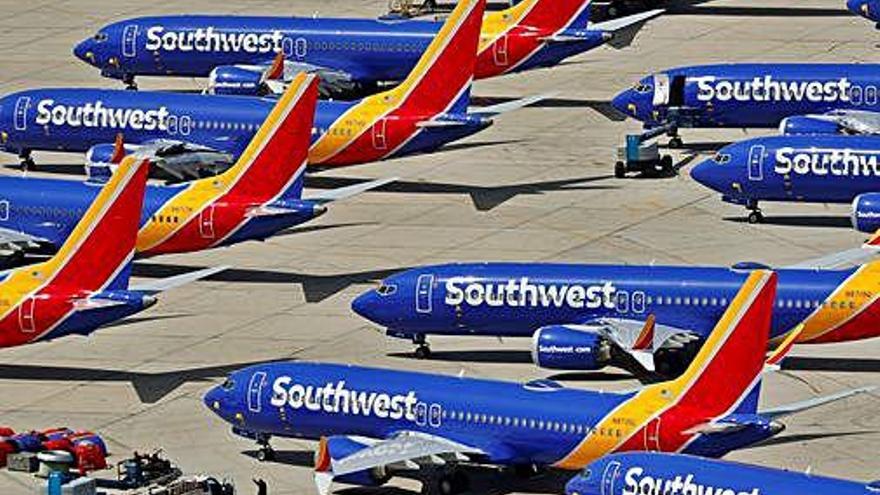 Boeing 737 MAX de la línia aèria Southwest, a l&#039;aeroport de Victorville (EUA).