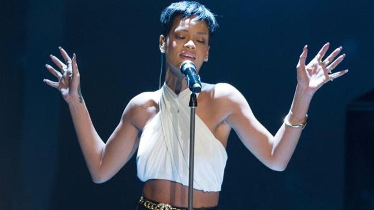 La cantante Rihanna, durante una actuación este verano.