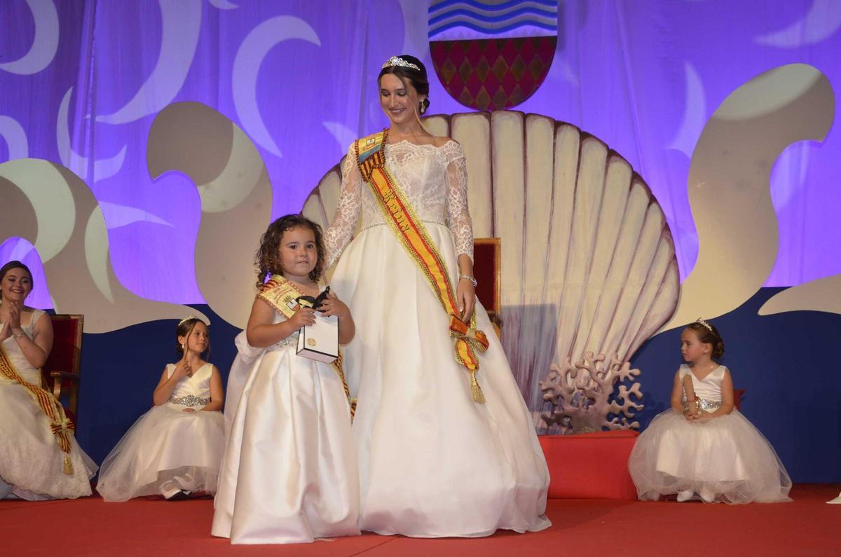 FOTOGALERÍA I Las imágenes de la proclamación de la ereina y damas de las fiestas de Moncofa FOTOGALERÍA I Las imágenes de la proclamación de la ereina y damas de las fiestas de Moncofa