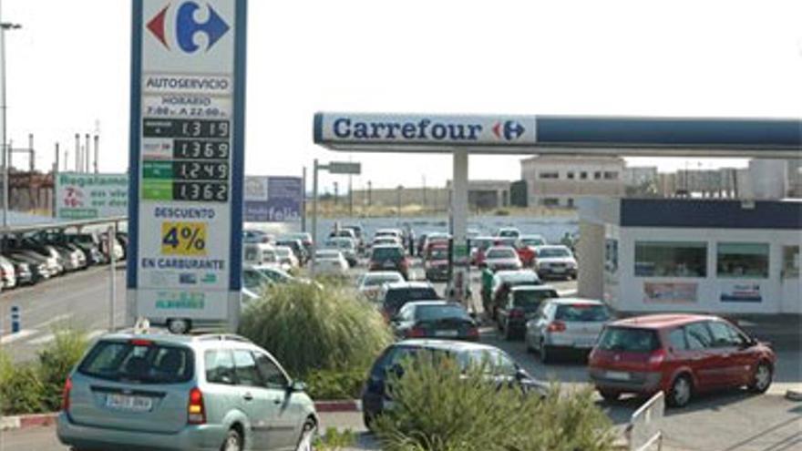 La gasolina alcanza su precio máximo histórico a 10 días de las vacaciones