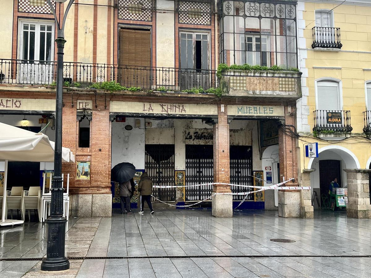 El Palacio de la China de Mérida, acordonado por precaución.