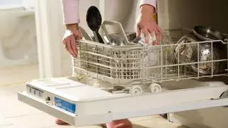 El trucazo para ahorrar espacio en el lavavajillas y que te quepa más vajilla