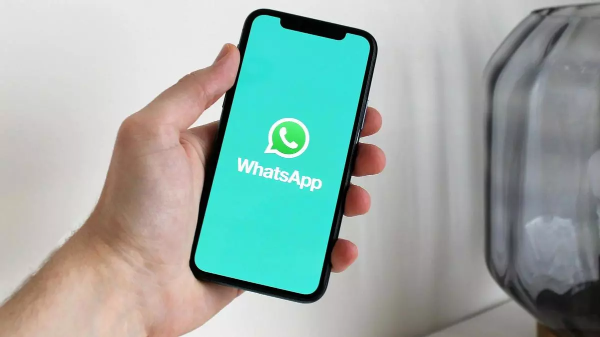Cómo activar el círculo azul de Meta AI en tu Whatsapp