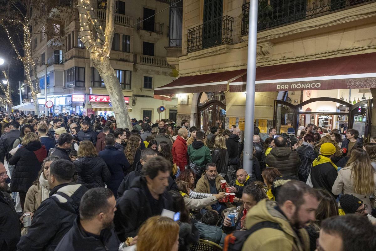Palma celebra las 'llonguetades' de Sant Sebastià