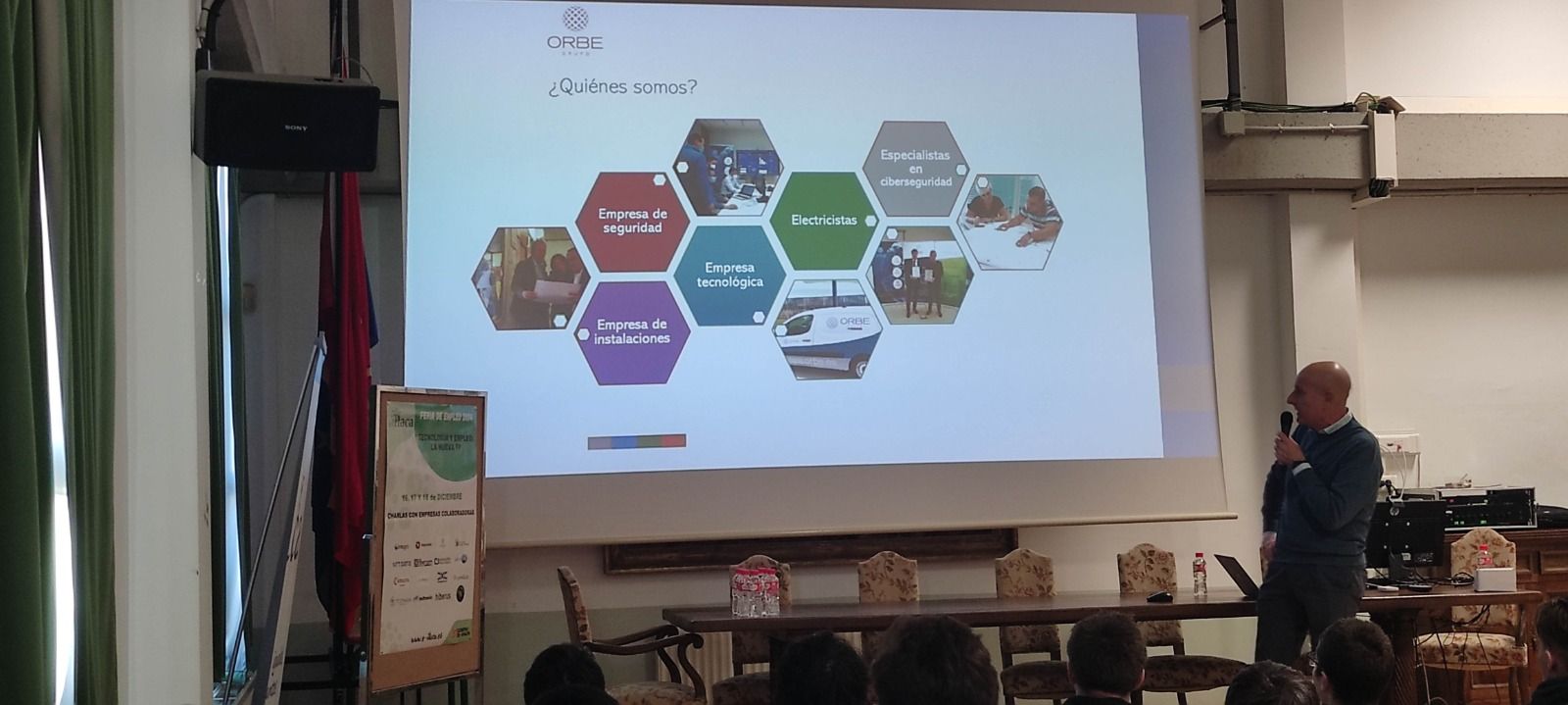 Feria de empleo en el IES Ítaca