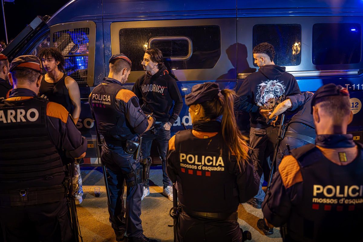 El dispositivo de seguridad durante la noche de fiestas de La Mercè.