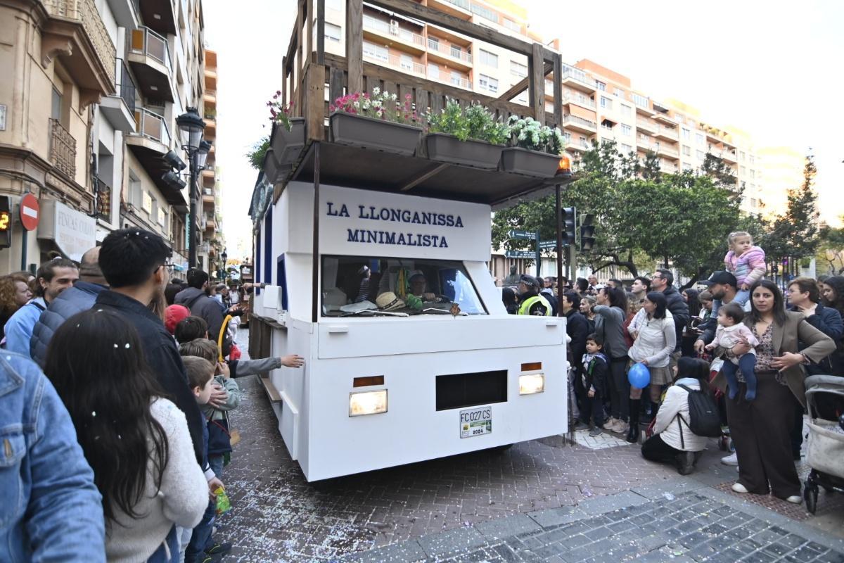 Galería de imágenes del desfile de colles y carros engalanados