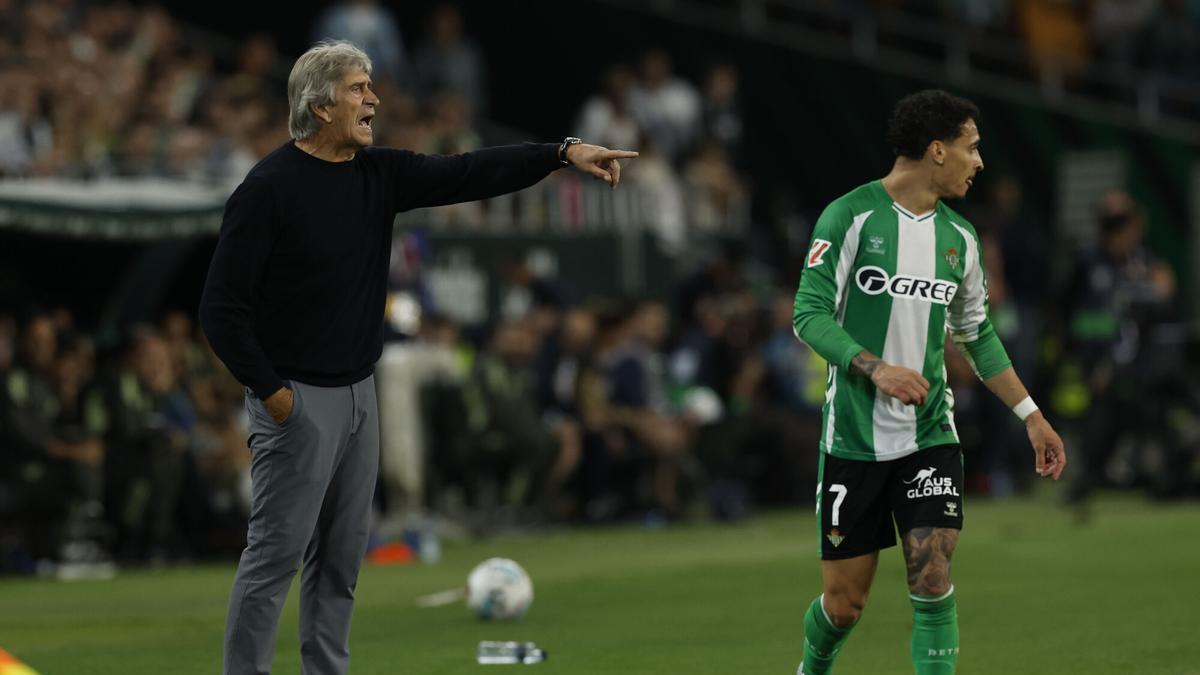 Manuel Pellegrini y Antony en el Betis-Madrid en La Cartuja de LaLiga EA Sports