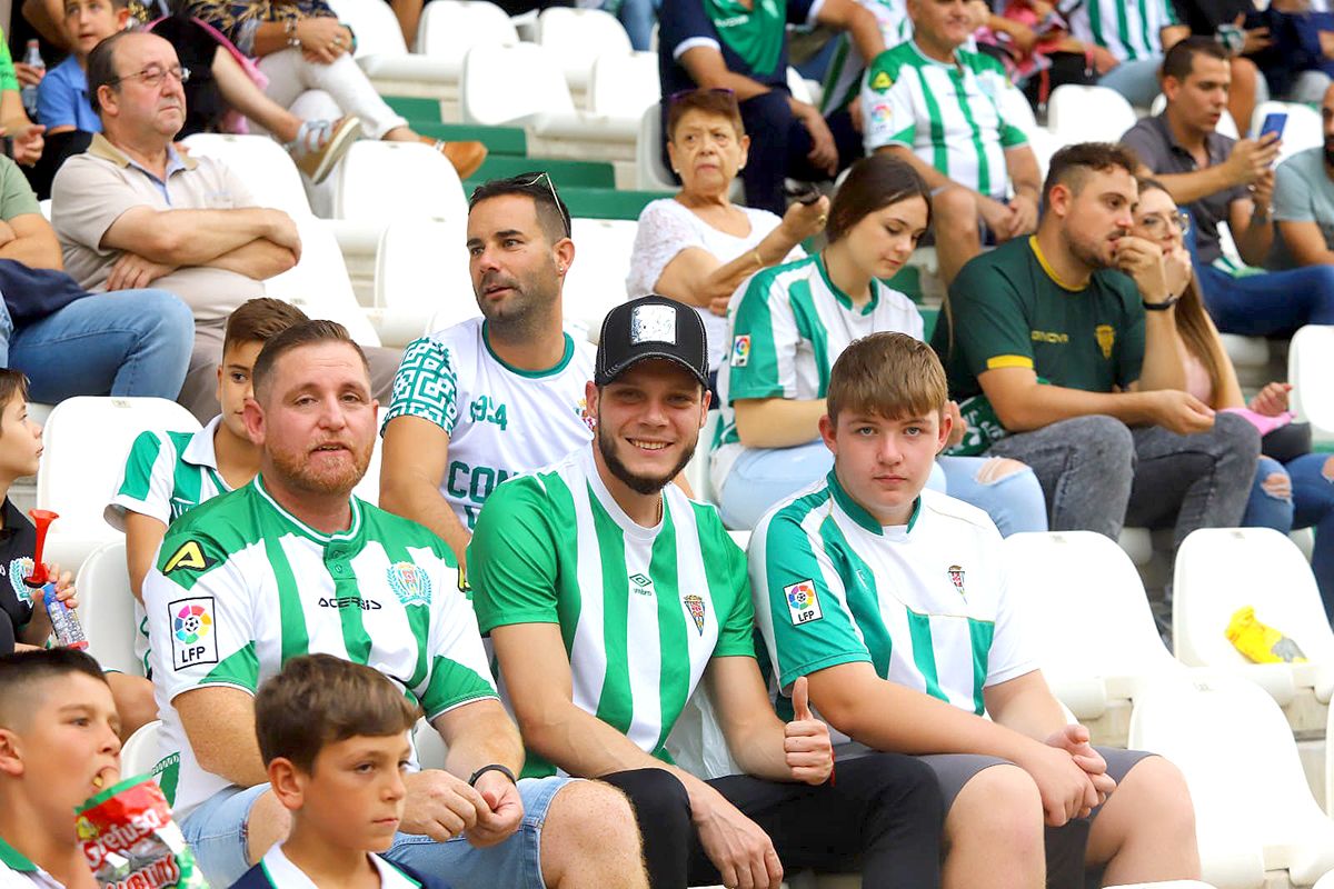 Las imágenes de la afición del Córdoba CF - Sanse