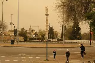 La calima procedente de África mantendrá los cielos turbios este martes en Córdoba