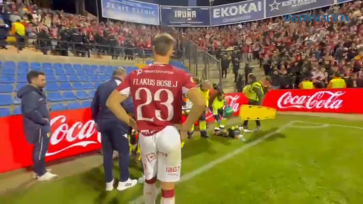 Incidentes con la afición del Real Murcia al finalizar el clásico en el Rico Pérez