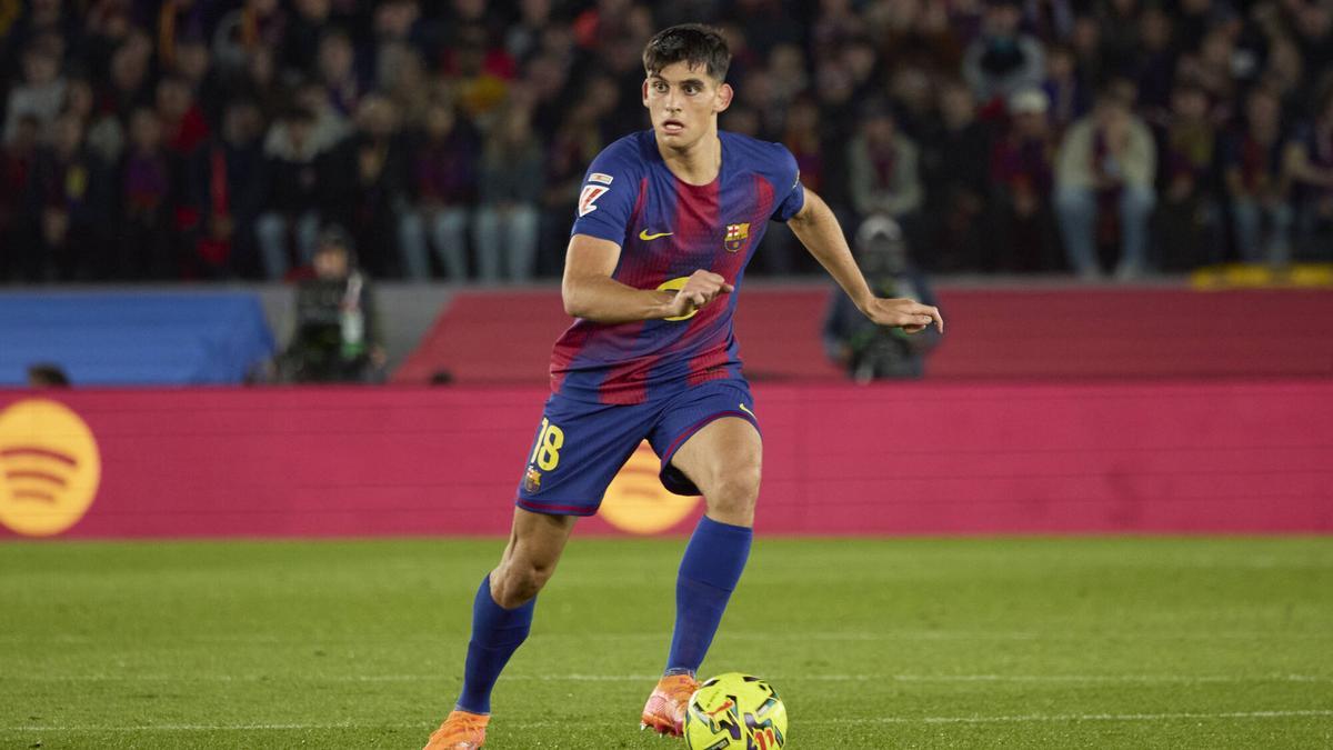 Gerard Martín en acción contra el Eintracht Frankfurt en el partido de la CHampions 2025/26