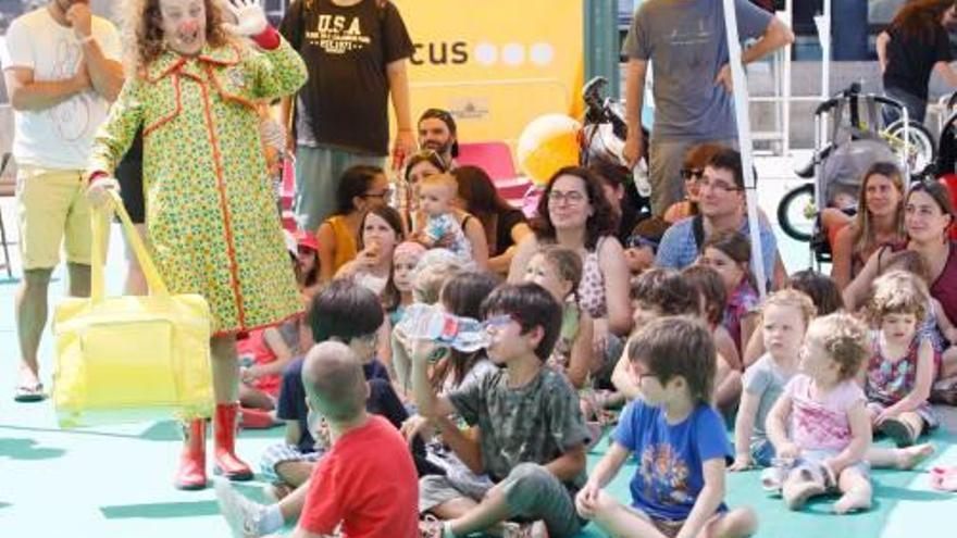 La plaça Constitució, ahir, en ple Ludivers.