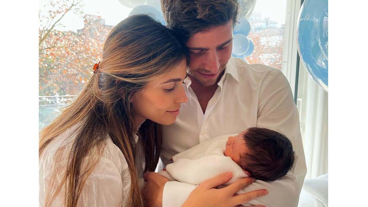 Sergi Roberto y Coral Simanovich, padres de su segundo hijo.