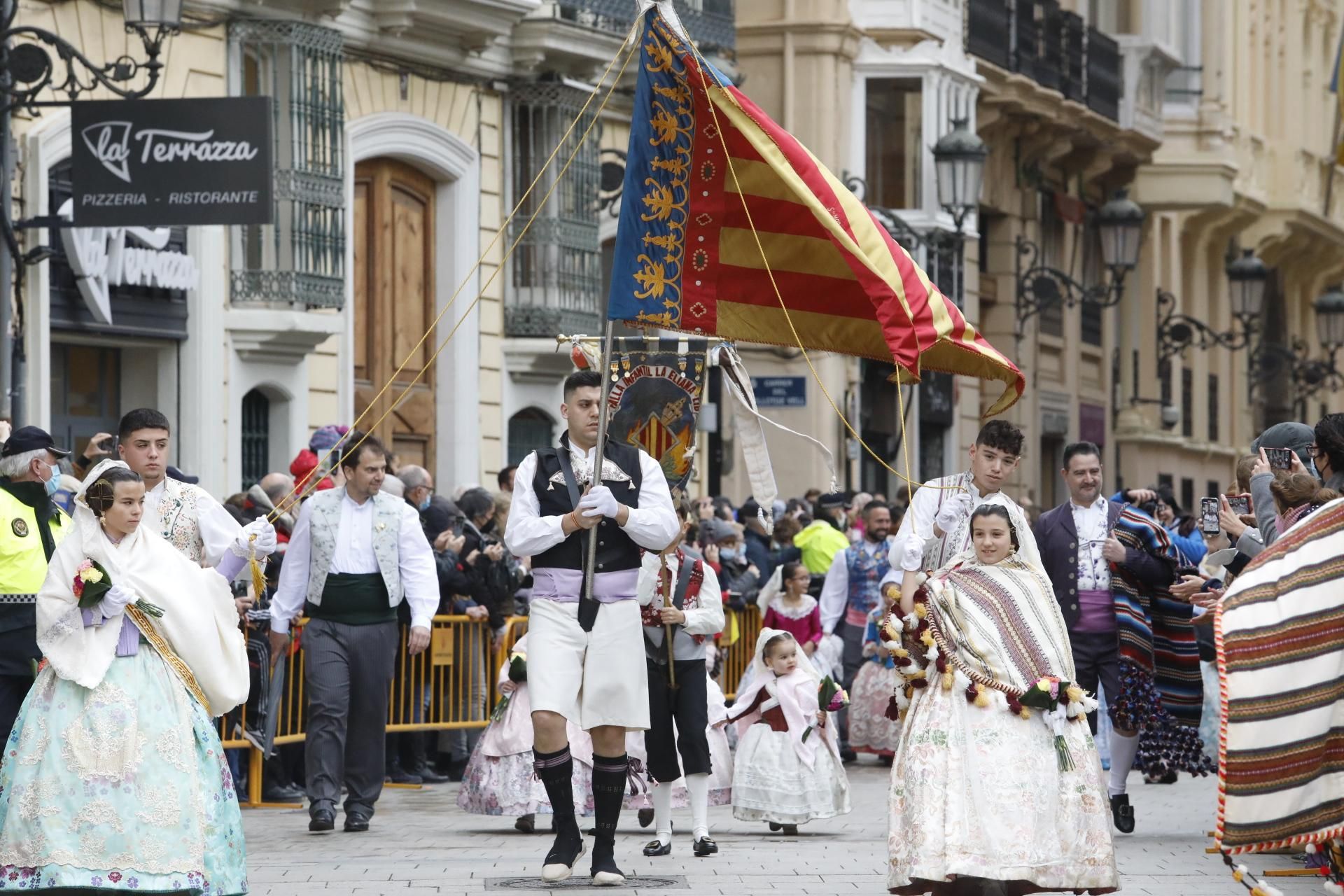 Búscate en el primer día de Ofrenda por la calle Quart (entre las 115.30 y las 17.00 horas)