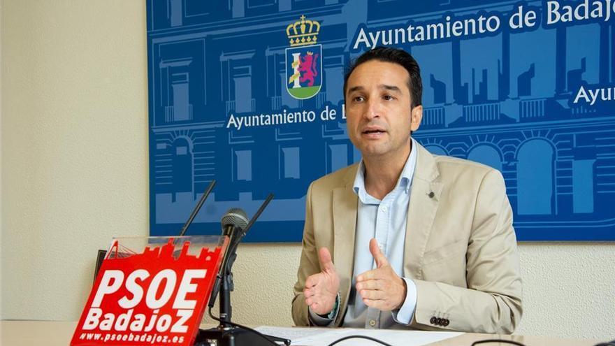 El PSOE asegura que los ediles de PP, Cs y Vox en Badajoz celebraron una reunión conjunta el jueves
